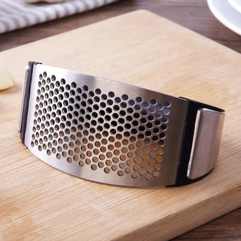 Stainless Steel Garlic Press & Crusher with Ergonomic Handle - Infinity Deals